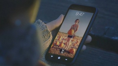 Взяли смартфон в руки? Всё, вы уже в Фейсбуке! Привычное движение пальцем для отключения блокировки - и на экране всплывут последние новости вашего социального графа.